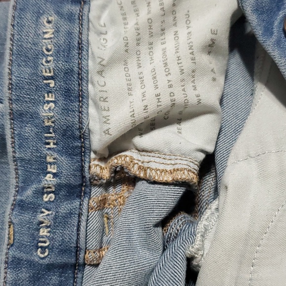 American Eagle women's denim size 10 short - Picture 5 of 6